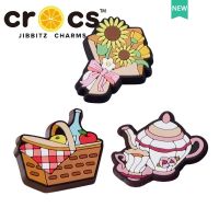 Jibbitz cross charms หัวเข็มขัดรองเท้า อุปกรณ์เสริมรองเท้า ปิกนิก ชุดรองเท้า ดอกไม้น่ารัก ช่อดอกไม้ ตกแต่งหัวเข็มขัด