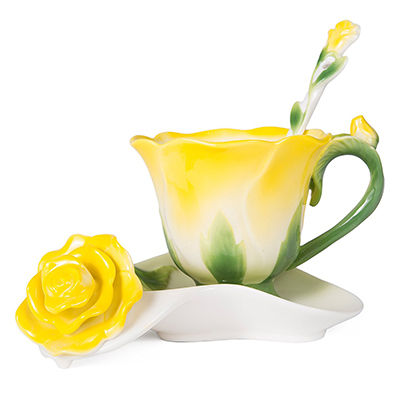 Best 3D Rose Shape Flower Enamel Ceramic Coffee Tea Cup and Saucer Spoon High-grade Porcelain Cup Creative Valentine Gift Design