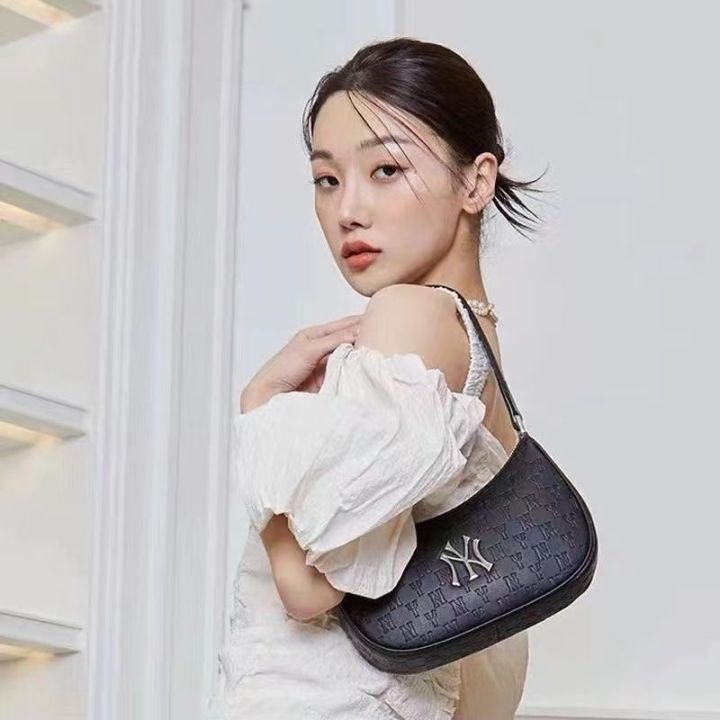 mlb-official-ny-womens-bag-shoulder-bag-new-yankees-fashion-hot-style-portable-ny-korea-net-bag-underarm-red-high-end-spring-and-summer