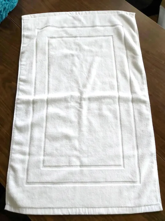 hotel floor towel bath mat