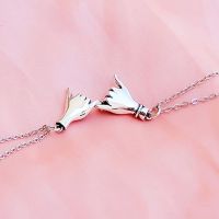 Pinky Promise 2x Hold Hands Couple Necklace Lovers Hand in Hand Pendant Holding Hands Best Friend Necklace for Him amp; Her