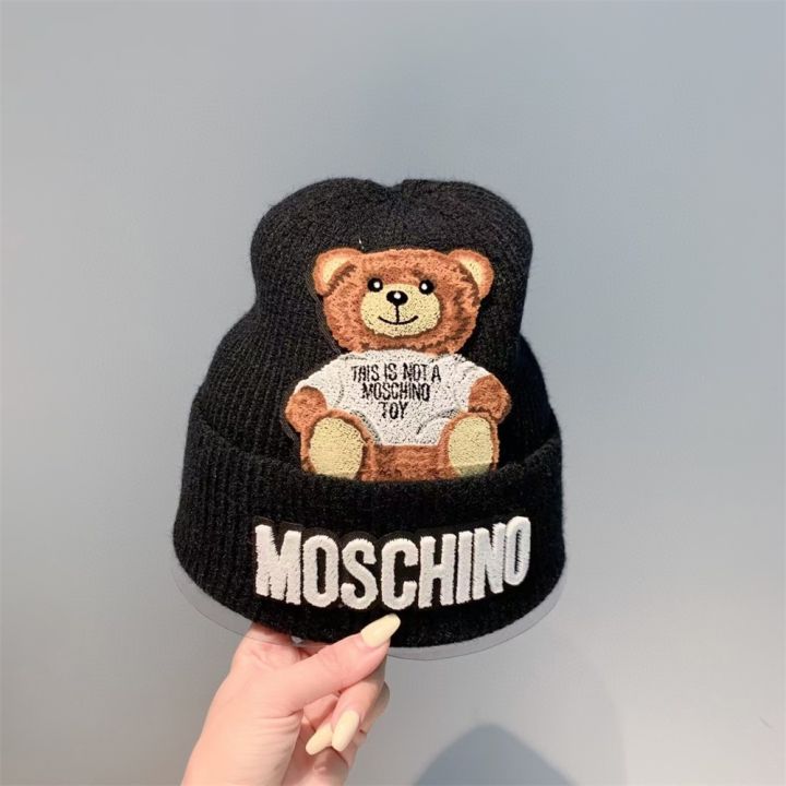 moschino-หมวกถักปักลายหมี