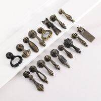 ✐☄❄ 1x Antique Bronze Kitchen Cabinet Knobs and Handles Dresser Cupboard Door Metal Pendant Knob Retro Furniture Pulls