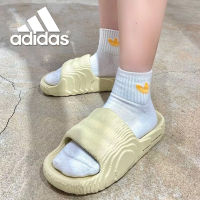 【บางกอกสปอต】Adidas_Adilette 22รองเท้าแตะ พื้นนิ่ม กันน้ํา เหมาะกับใส่ในบ้าน กลางแจ้ง สําหรับผู้ชาย และผู้หญิง ไซซ์ 35-45