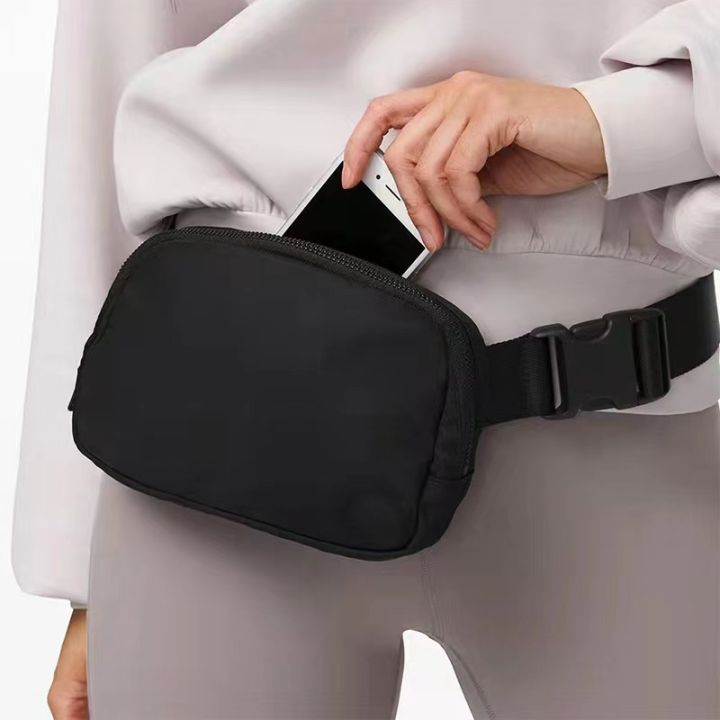 พร้อมกระเป๋าเดินทาง-กระเป๋าคาดเอวสีดำสำหรับผู้หญิงกระเป๋าเดินป่าขนาดเล็กปรับได้สำหรับผู้หญิง