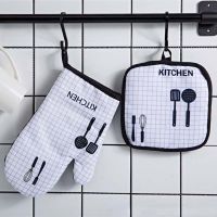 Kitchen Gloves Insulation Cute Pattern Pad Cooking Microwave Gloves Baking BBQ Oven Potholders Oven Mitts Potholder Pad Hot Sale