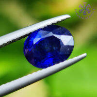 2.86 ct. พลอยไพลิน สีน้ำเงิน สีสวย เป็น TOP Color รูปร่างไข่ พลอยเผาใหม่ การันตีพลอยแท้ 100% ภายในเนื้อพลอยมีตำหนิซึ่งเกิดขึ้นตามธรรมชาติ