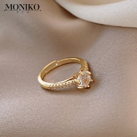 MONIKO ชุบทอง 18k เครื่องประดับแหวนสีทองประดับเพชรสไตล์แฟชั่นสำหรับผู้หญิงแหวนปรับขนาดได้ แหวนปี 2022