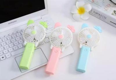 ไม่ซื้อไม่ได้แล้ว พัดลมพกพา USB Cartoon Mini Fan ส่งฟรี