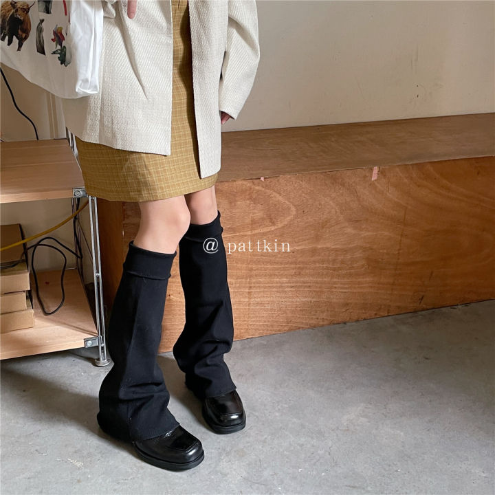 เกาหลีสีทึบถักอุ่นขา-f-lared-รูปร่างอเมริกันยืดลายฮาราจูกุกลางหลอดถุงเท้ากว่าเข่า-f-lare-ขาถุงเท้า