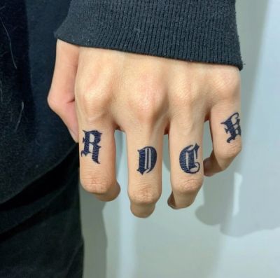 Finger tattoo stickers English alphabet herbal semi-permanent waterproof durable men and women high-level sense simulation tattoo tattoo stickers