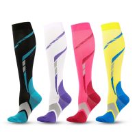 3pcs Stripe Uni Outdoor Keep Warm Elasticity Medium Tube Socks Running Riding Men Ski Socks Sports Pressure Socks