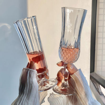 แก้วไวน์แก้วแชมเปญนูน Ins คุณภาพสูงถ้วยแก้วไวน์แดงจากต่างประเทศแก้วน้ำของใช้ในครัวเรือน