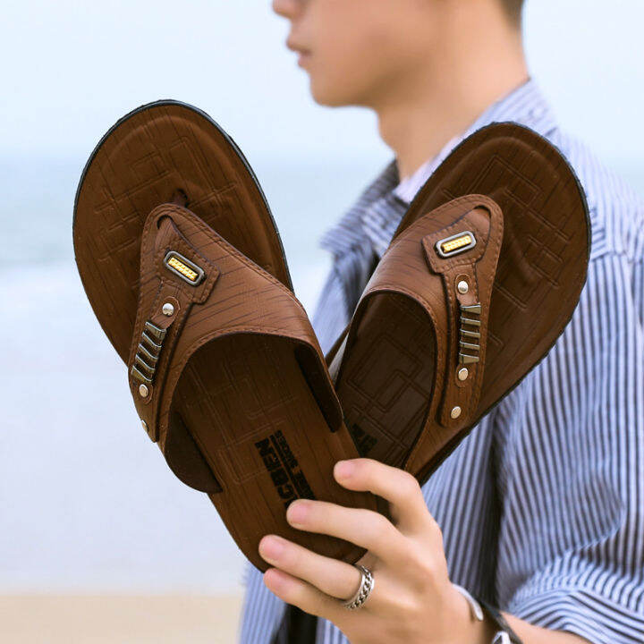 in Stock 2022 Summer Men Slippers Men Flip Flops Light Outdoor Wearing ...