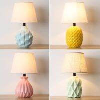 Nordic Led Ceramic Table Lamp Creative Pineapple Desk Lamp for Bedroom Bedside Living Room Deco Kids Vase Porcelain Led Lighting