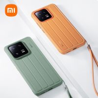 【สายคล้องโทรศัพท์】 Xiaomi Xiaomi13ดั้งเดิมเคสโทรศัพท์กันลื่นสีส้มและป้องกันโทรศัพท์ตกฝาคุณภาพสูงพร้อมเชือกแขวนป้องกันการสูญหาย