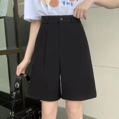 ส่งไวจากไทย กางเกงขาสั้นผ้าสูท ระบายอากาศได้ดี ทรงแฟชั้นผู้หญิงมีกระเป๋าข้าง รุ่น588#ของใหม่ เอวด้านหลังเป็นสม็อค แต่งด้วยหูเข็มขัด