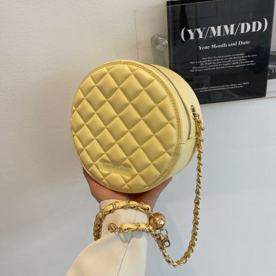 Hot style fashion shoes small round cakes tide female new spring 2022 chain package joker ins inclined shoulder bag