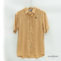 GALLOP : LINEN CASUAL SHIRT เสื้อเชิ๊ตผ้าลินินแขนสั้น รุ่น GW9033 สี Buttercup - เหลืองปนน้ำตาล / ราคาปกติ 1490.-