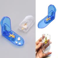 [HOT ZUQIOULZHJWG 517] เครื่องตัดยาแบบพกพา Splitter แบ่งที่เก็บยาแท็บเล็ต Splitters Cut Slicer Home Pill กรณี Dispenser Pill Box Health Care