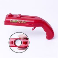 （ A Hot ） CapCreative Flying Cap Launcher ที่เปิดขวดเบียร์เครื่องมือบาร์ที่เปิดเครื่องดื่มฝาขวดรูปยิงสีเทา