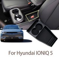 กล่องชั้นวางการจัดเก็บของเบ็ดเตล็ดถ้วยน้ำที่สะดวกกล่องเก็บของสำหรับ Hyundai IONIQ 5 2021