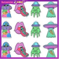 LIURU อะคริลิค UFO Flying saucer spaceship Charms ยูเอฟโอส 4รูปแบบ เครื่องรางเอเลี่ยนในจักรวาล จี้คนต่างด้าว UFO Mouth พร้อมเครื่องรางเอเลี่ยน สำหรับตกแต่งพวงกุญแจ