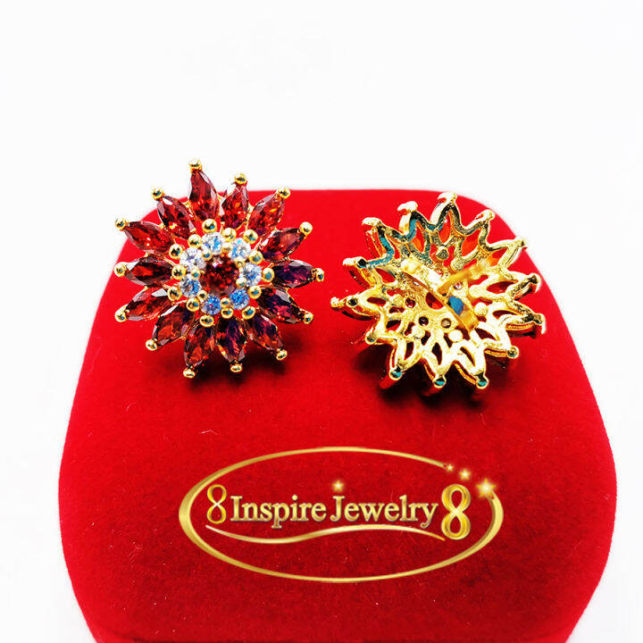 inspire-jewelry-ต่างหูฝังพลอยโกเมนเหลี่ยมมาคี-เม็ดกลางเป็นโกเมนกลมล้อมเพชรรอบ-size-1-8cm-งานปักก้าน-งานจิวเวลลี่-gold-plated-100