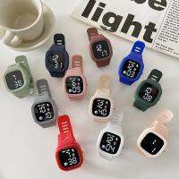 นาฬิกาข้อมือไฟฟ้ากันน้ำอัจฉริยะ LED นาฬิกากีฬาสี่เหลี่ยม Unisex ลำลองลำลองแบบเรียบ