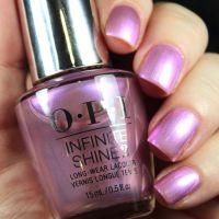 OPI Infinite shine - Feeling Opti-prismic (ISL SR5) ยาทาเล็บ ชมพูอ่อน ชมพูเหลือบ เมทัคลิคเบาๆ ลุคคุณหนูมากค่า แท้ ?%