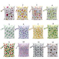 Reusable Cloth Diaper Dry Bags Large Hanging Wet Bag with Buttons for Stroller Waterproof Pod Cloth Diaper Bag Washable Wet Bag Cloth Diapers