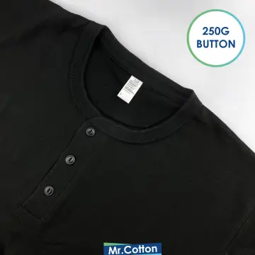 white t shirt black collar