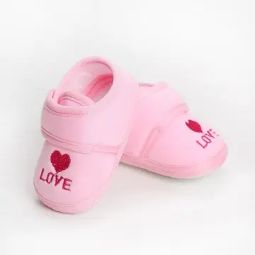 Newborn baby girl on sale trainers