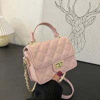 ✶✷۞ This years popular small bag womens spring and summer 2023 new rhombus chain Messenger bag texture explosive style portable small square bag