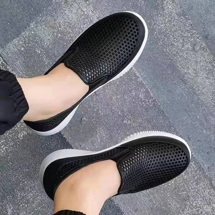 New Crocs Shoes Rubber Beach Shoes Sports swim Water Aqua Shoes For Men |  Lazada PH