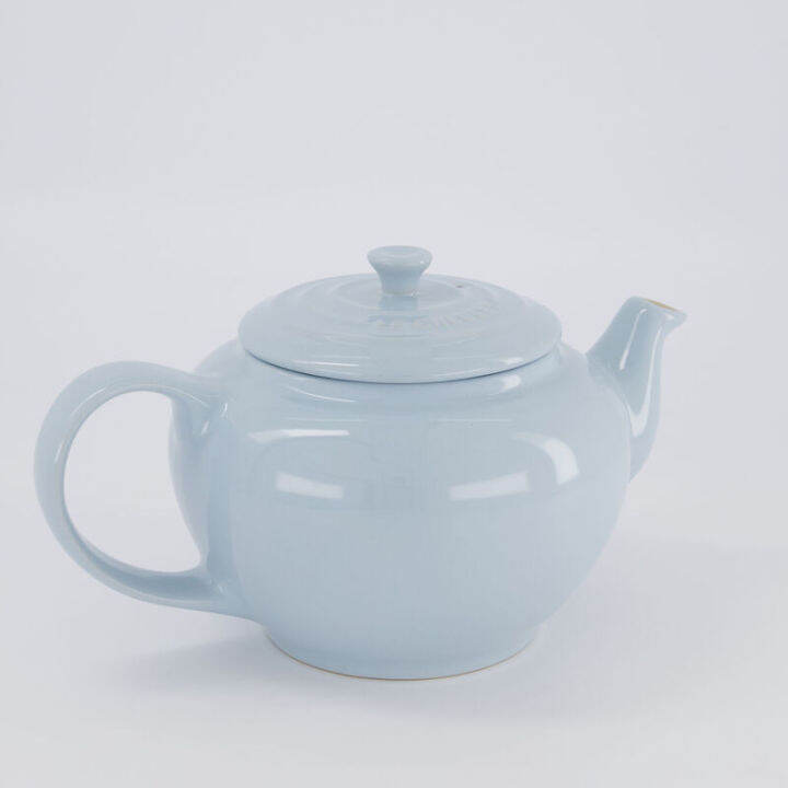 LE CREUSET Coastal Blue Classic Teapot 1L Lazada