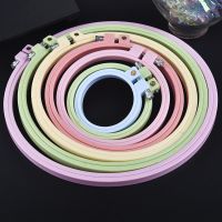 【CC】 Sewing Round Plastic Embroidery Hoops Frame Set Hoop Needle