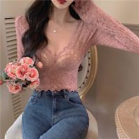 New style พร้อมส่ง # เสื้อตัวในลูกไม้ใส่ด้านในเสื้อผ้าฤดูใบไม้ผลิและฤดูใบไม้ร่วงเสื้อชีฟองแขนยาวสไตล์ตะวันตกแบบสั้นรัดรูปผู้หญิง