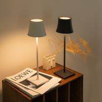 [COD] 2022 New Metal Table Lamp Restaurant Bar Bedroom Charging Protection