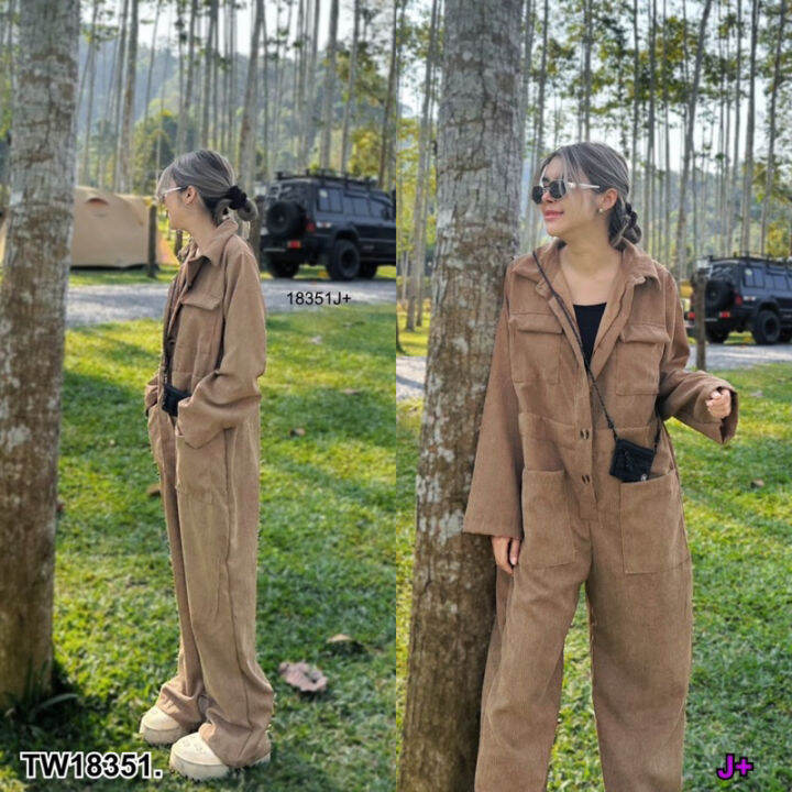 corrugated-jumpsuit-เชิ้ตชุดหมีลูกฟูกขายาว-ทรง-oversize-แต่งกระเป๋าช่วงอกและเอวแบบเท่ห์ๆ-ผ้าลูกฟูกเนื้อดี