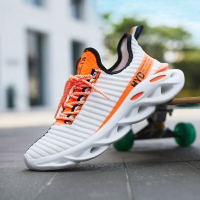 Summer Trend Style Mens Casual Shoes 2020 New Fashion Breathable Mesh Light Personality Sneakers Flying Weaving Tenis Masculino