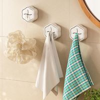 ✟ 3Pcs Towel Hanger Practical Sturdy Flower Shape Bathroom Supplies Towel Holder Sucker Towel Holder Sucker