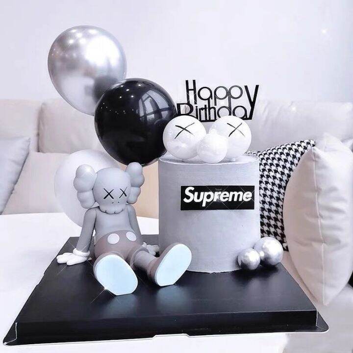 KAWS Cartoon Cake Topper Decoration 潮牌考斯芝麻街主题蛋糕装饰 创意网红潮流卡通可爱版坐姿考斯 ...