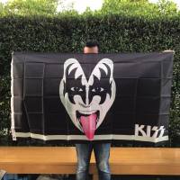 ธง ธงวงดนตรี KISS ขนาด 3x5ฟุต ผ้าโพลีเอสเตอร์ลาย2ด้านตาไก่2มุมภาพถ่ายจากสินค้าจริงพร้อมส่งธงวินเทจ ผืนใหญ่ งานดี  #ธง ผ้าโพลีเอสเตอร์ลาย 2 ด้านรุ่นนี้พิเศษ ตาไก่ 4 มุม สวยๆฉากไลฟ์สด