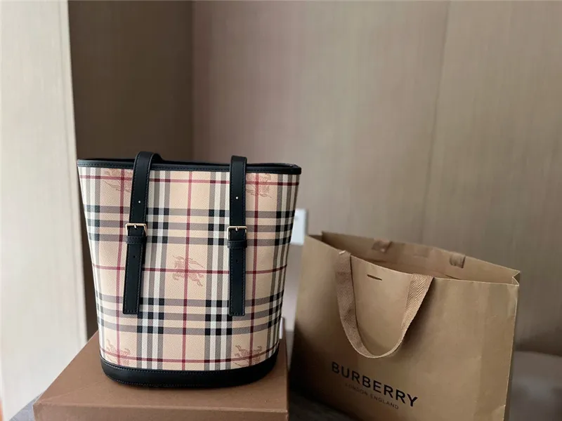 premium burberry bucket bag for women 2022 new women's bag travel fashion  bag large capacity women's messenger bag | Lazada