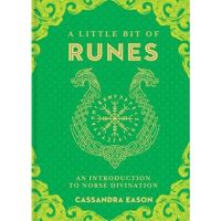 ยอดนิยม ! ร้านแนะนำ[หนังสือนำเข้า] A Little Bit of Runes: An Introduction to Norse Divination - Cassandra Eason หินรูนส์ อักษร English book