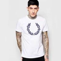 FRED PERRY คอกลมผู้ชาย T เสื้อเชิ้ตผ้าฝ้ายแท้ลำลองเข้ารูปใส่สบายระบายอากาศได้ดี