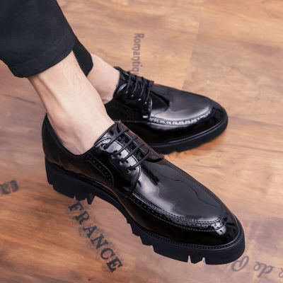 รองเท้าหนังแก้วอ๊อกซฟอร์ดสำหรับสีดำผู้ชายรองเท้าโลฟเฟอร์หัวมน Gratis Ongkir ทำมือแนวธุรกิจรองเท้าทางการของผู้ชาย