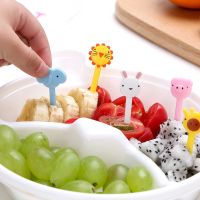 10PCS Animal Farm Fruit Fork Mini Cartoon Children Snack Cake Dessert Food Fruit Pick Toothpick Bento Lunches Party Decor