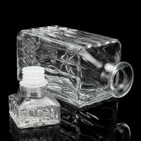 1000ml Square Glass whisky liquor Bottle with Stopper Lid Whiskey Decanter Crystal Container Water Juice Tea Milk Jug Pitcher